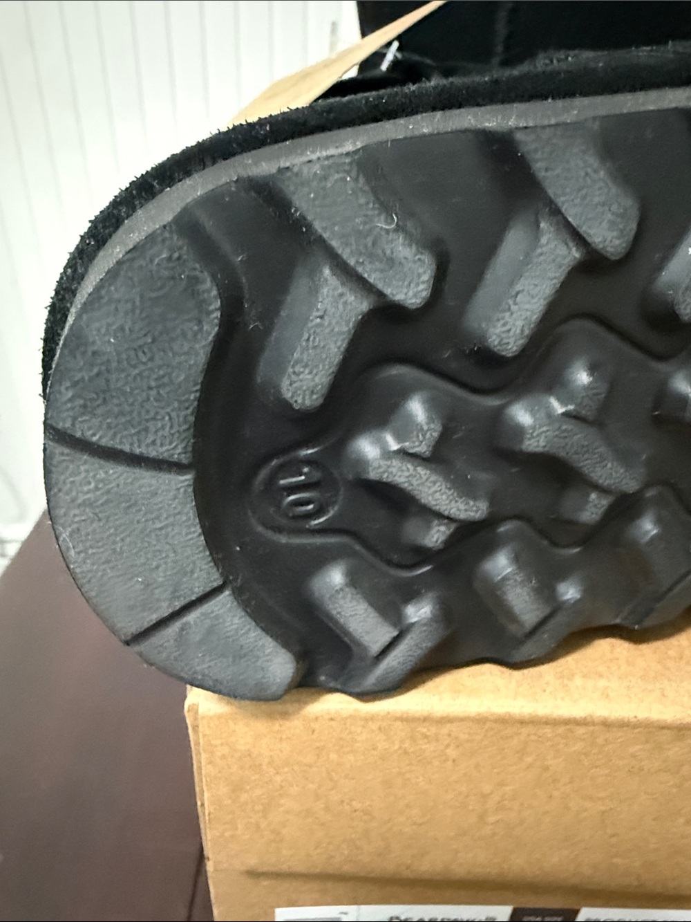 BEARPAW Black Alyssa Short Suede Ankle Booties Sz 10 New in Box - Picture 6 of 6